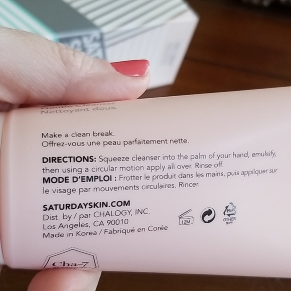 💜 SATURDAY SKIN CLEANSER - Picture 6 of 7
